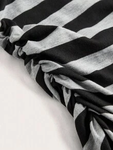 SHEIN EZwear 休闲简约复古街头风格黑灰条纹针织单肩 T 恤，适合秋冬季，适合复古、性感、可爱、Y2K、椰子女孩、波西米亚风、嬉皮士风格、音乐节 - 彩色 - 查看 5