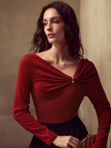 MOTF PREMIUM RUCHED ASYMMETRICAL NECK SLIM FIT T-SHIRT