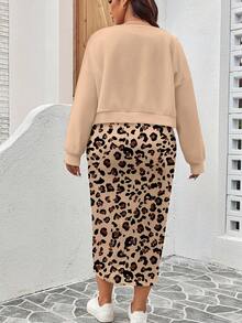 SHEIN LUNE Bộ 2 món áo nỉ in hình trái tim và da báo thường ngày cỡ lớn dành cho nữ, mùa thu/đông - Màu be - Xem 2