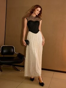 MOTF PREMIUM ROBE MAILLE CONTRASTÉE AVEC DÉTAIL FRANGES - Noir et or - Voir 7