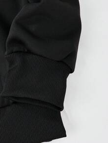 2 件套青少年男孩美式简约英伦印花圆领套头连帽衫和长裤运动服，户外运动