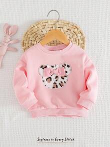 Cozy Pixies Felpa girocollo a maniche lunghe per bambina, con grafica di orsetto leopardato con fiocco in peluche, foderata in pile, casual, versatile per uso all'aperto