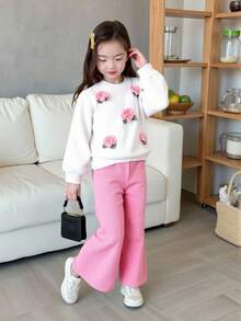 Bộ áo nỉ dài tay dệt kim gân nổi cho bé gái, thêu hoa 3D, phối cùng quần ống loe, ngọt ngào và dễ thương, thích hợp cho mùa xuân/thu, mặc thường ngày, đi chơi và hẹn hò. Mùa thu đông - trắng - Xem 3