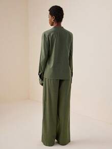 Vesra 经典长袖衬衫和阔腿裤套装 - 橄欖綠 - 查看 2