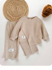 SHEIN Set casual in maglia per bebè con top a maniche lunghe beige carino e pantaloni a vita elastica, per autunno/inverno