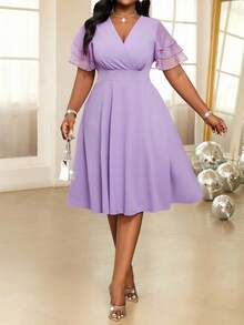 Fleurora 大码纯色简约V领短袖休闲连衣裙 - 淡紫色 - 查看 6