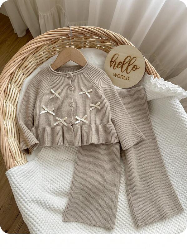 SHEIN Baby Girl Casual Everyday Bow Decor Ruffle Trim Sweater And Pants Set Baby Girl Knit Set Beige Baby Girl Clothes Baby Knitwear Set Toddler Knit Two Piece Set Baby Girl Sweater Set,In Fall/Winter