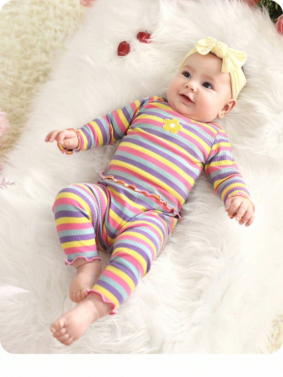 SHEIN 新生女嬰長袖圓領荷葉上衣和腳褲套裝