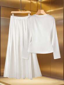 GlowEve Ensemble de 2 pièces élégant pour femmes avec Top à manches courtes en satin, col asymétrique et taille cintrée - Blanc - Voir 2
