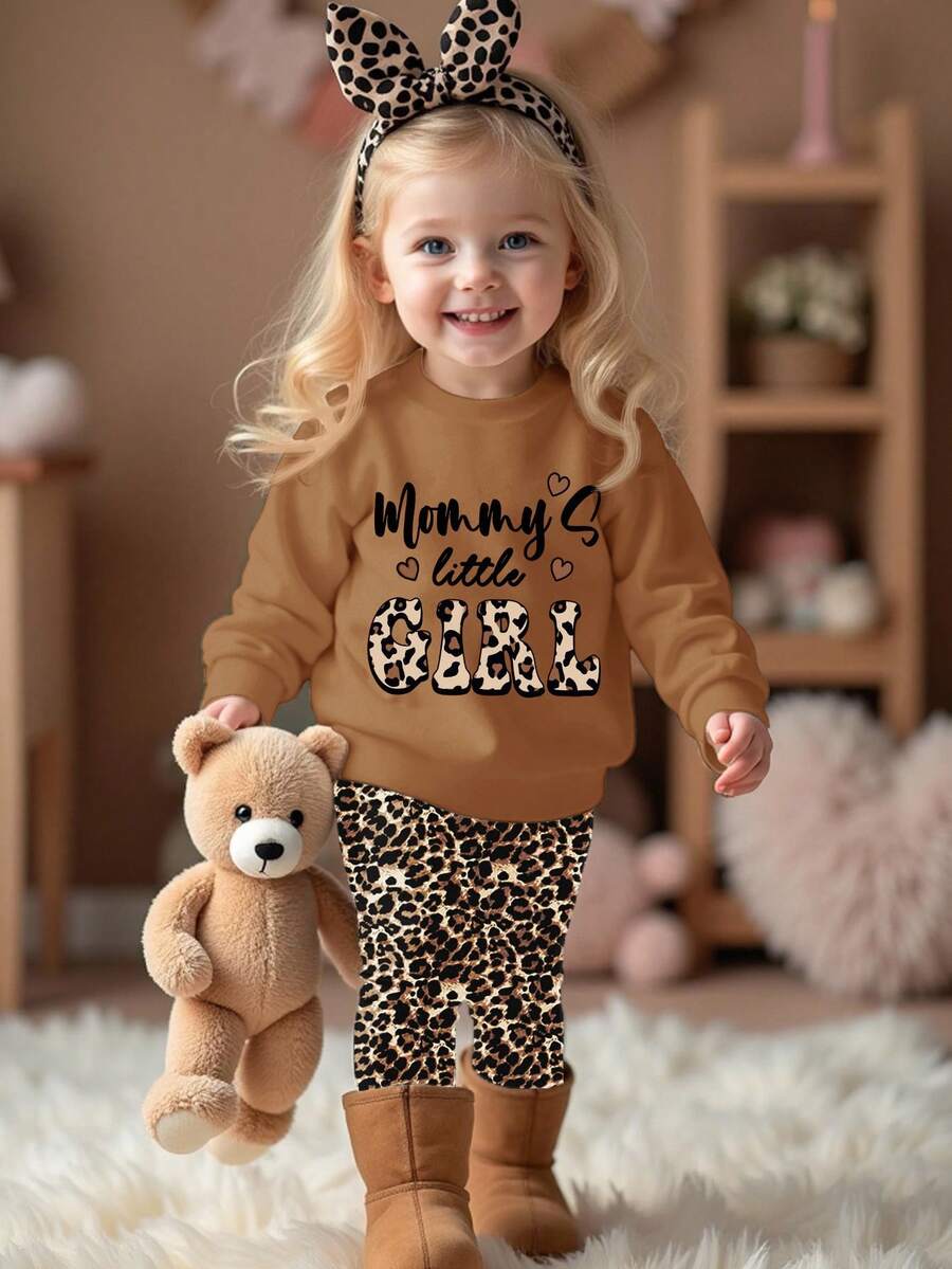 Emery Rose Kids Emery Rose Kids 奶油卡其色，复古可爱豹纹“妈妈的小女孩❤”女婴休闲柔软厚圆领长袖运动衫和紧身裤套装，适合秋冬季 - 彩色 - 查看 1