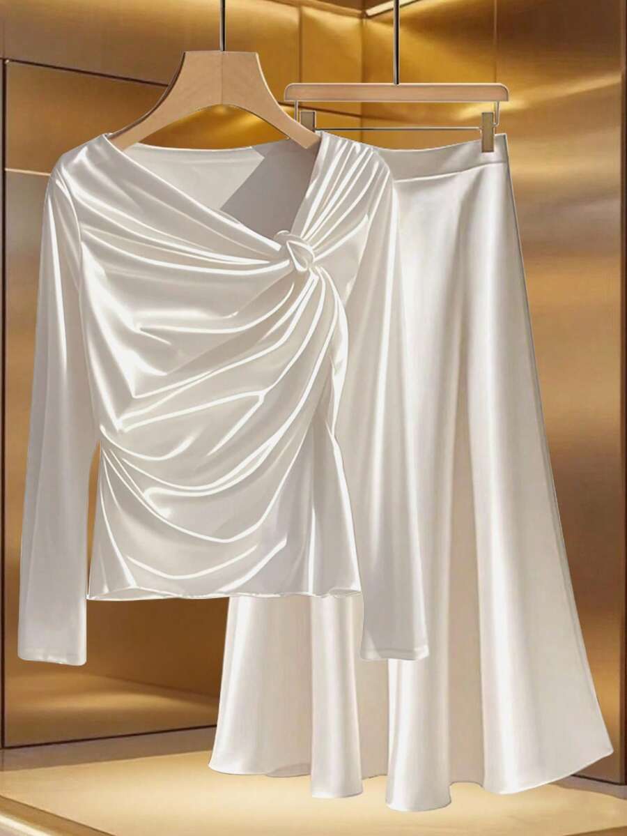 GlowEve Ensemble de 2 pièces élégant pour femmes avec Top à manches courtes en satin, col asymétrique et taille cintrée - Blanc - Voir 1
