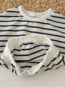 女婴条纹长袖运动衫和松紧腰黑色裤子套装，秋冬季 - 黑與白 - 查看 5