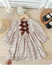 SHEIN Babygirl 可爱度假休闲杏色花卉图案蝴蝶结长袖宽松连衣裙 - 棕色 - 查看 1