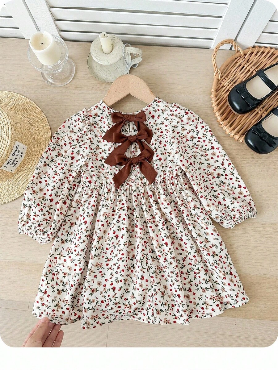 SHEIN Babygirl 可爱度假休闲杏色花卉图案蝴蝶结长袖宽松连衣裙 - 棕色 - 查看 1