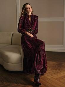 MOTF PREMIUM 花卉植绒褶皱连衣裙 - 酒紅色 - 查看 5