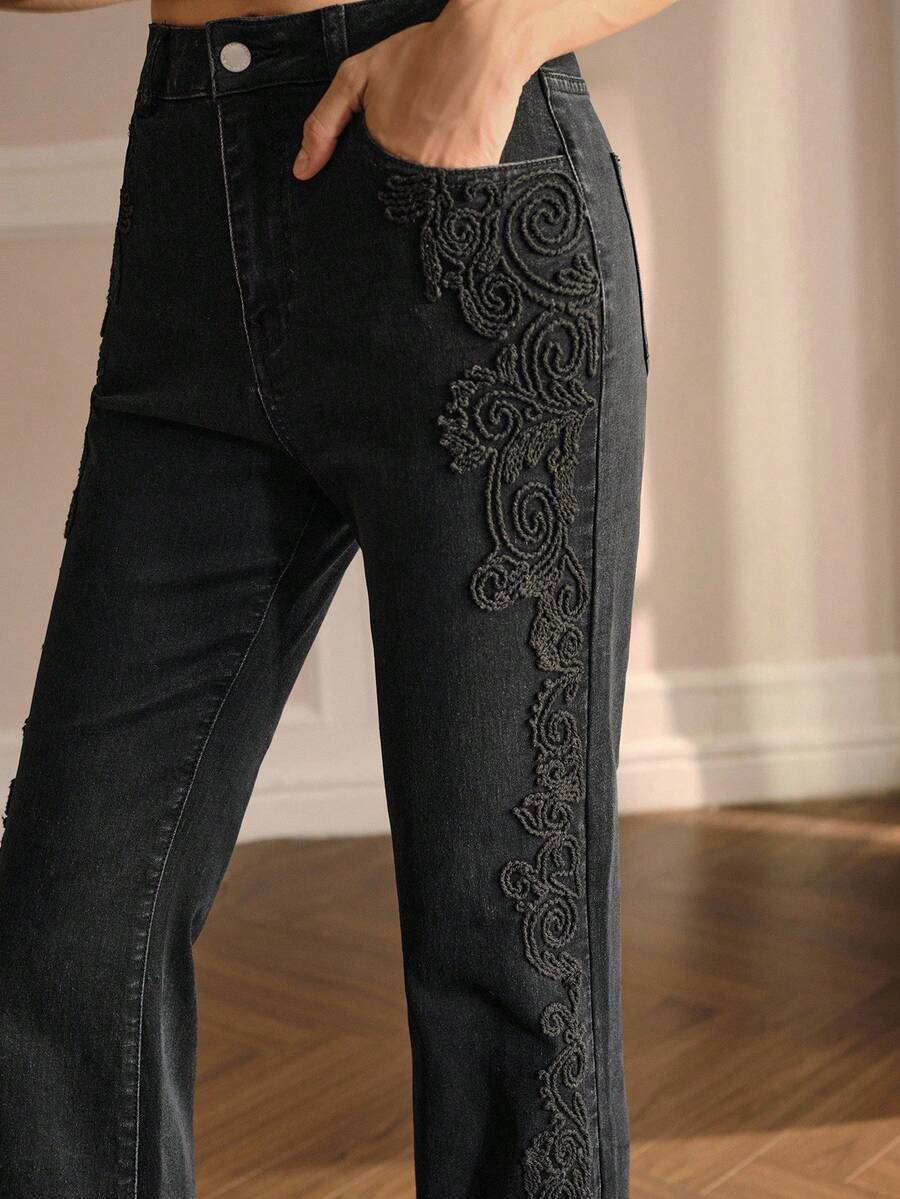 MOTF PREMIUM SOLID PLANTS PATTERN FLARE LEG JEANS WITHOUT BELT , FALL WINTER - Black - View 1