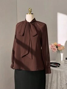 Maweii 棕色雪纺系领优雅简约休闲宽松时尚百搭日常穿搭小众设计外搭/内搭大码女式衬衫，春/秋/冬 - 咖啡棕 - 查看 3