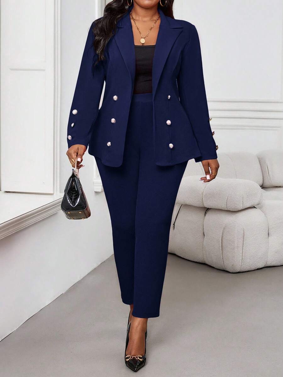 SHEIN Lady 2025新款秋冬优雅海军蓝针织翻领纽扣长袖加大码仿皮草大衣情人节新年女装套装女士西装外套西装外套和裤子套装商务休闲女装两件套女士办公室套装棕色连衣裙 - 藏蓝色 - 查看 1