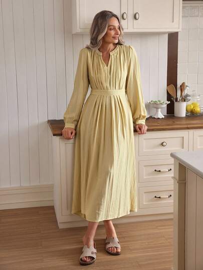 Louniche Women's Elegant Minimalist High-End Casual, Vacation, Commute Comfortable Solid Color Linen V-Neck Long Sleeve Dress With Pleated Front, Elastic Waist And Pockets, Spring/Autumn/Winter