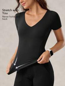 OutZeal 女式收腹速干柔软V领紧身黑色T恤运动T恤健身上衣日常健身 - 黑色 - 查看 3