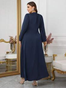Modelyn Plus Size Women Elegant Minimalist Long Velvet Slim Dress - Royal Blue - View 2