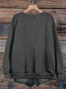 SHEIN 大码女式羊字母标语图案印花休闲长袖圆领套头衫，秋冬 - 灰色 - 查看 2