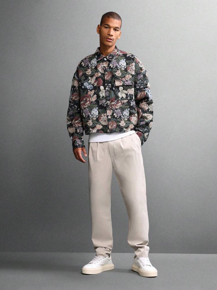 Camisa de botões com estampa floral de tapeçaria e rosas vintage