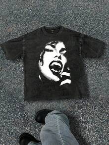 Manfinity ZONE917 T-shirt à manches courtes, col tombant, style vintage délavé blanc, motif graphique noir sexy de vampire d'Halloween, style de rue oversize pour hommes. Convient aux rappeurs et aux sorties. - Noir - Voir 5