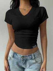 SHEIN BASICS Casual Minimalist Plus Size Women's Letter Graphic V-Neck T-Shirt - Black - View 3
