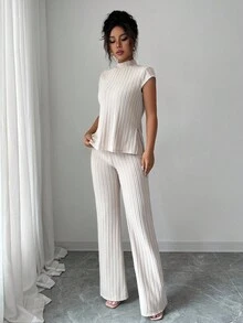 SHEIN PETITE 2件套女士休闲优雅罗纹短袖上衣和裤子套装 - 杏色 - 查看 4