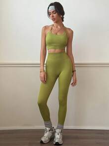 Easithlete 女士橄榄绿色两件套，无缝文胸和高腰紧身裤，弹力舒适，适合瑜伽、普拉提、跑步、骑行、健身、户外和休闲运动套装 - 橄欖綠 - 查看 4