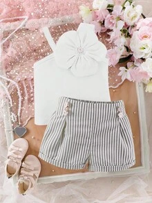 SHEIN 1 件女婴优雅甜美罗纹不对称吊带设计花卉装饰上衣搭配粉色条纹短裤套装，适合夏季街头、旅行摄影 - 黑與白 - 查看 6