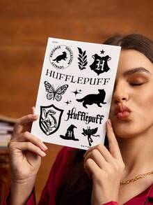 HARRY POTTER X SHEIN FanGlow 1 pezzo Adesivo tatuaggio semi-permanente al succo d'erbe Tassorosso, che dura 14 giorni senza sbiadire o riflettere, adatto per spalla, collo, clavicola, braccio, tatuaggio artistico per il corpo
