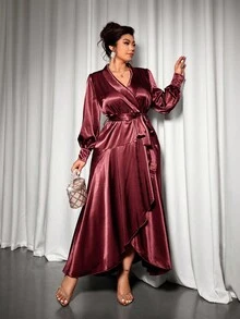 Cravure Váy suông tay loe cổ chữ V bóng loáng cỡ lớn cho nữ, viền bất đối xứng ở eo - Màu Đỏ Sâu - Xem 1