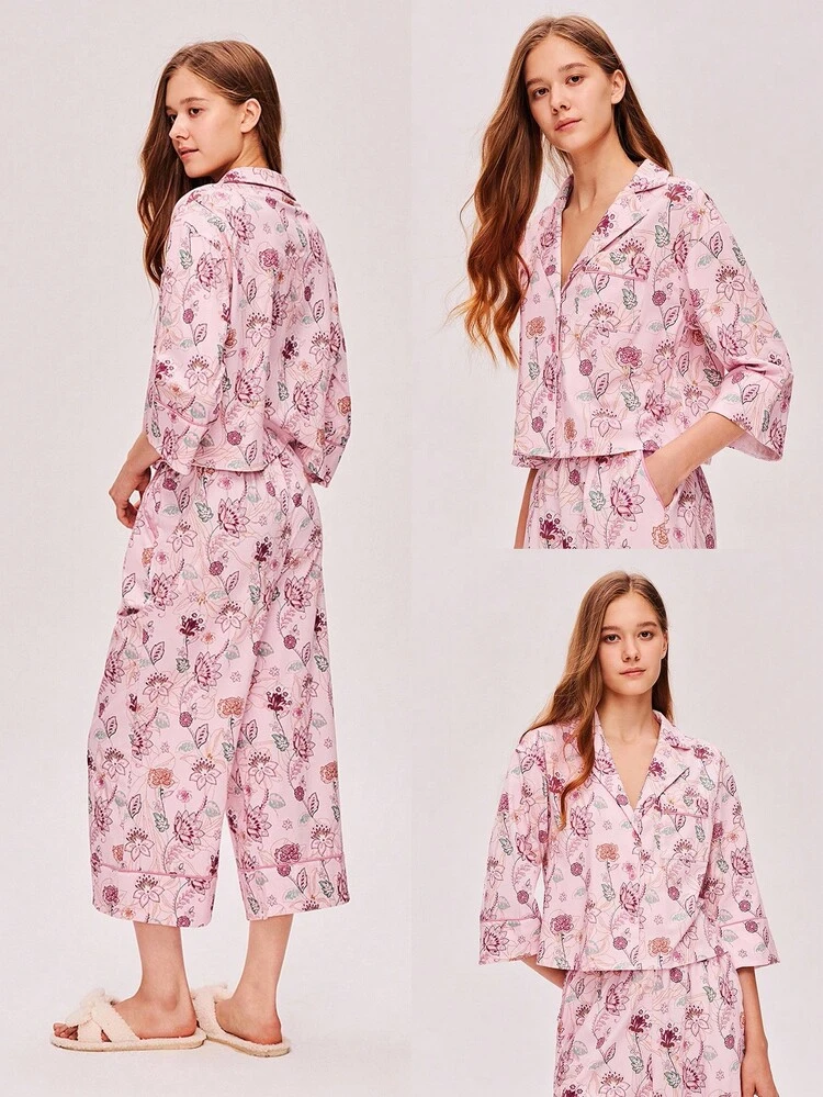Conjunto de pijama de verano básico de algodón suave con estampado floral rosa, top abotonado y pantalones para mujer. Conjunto de lencería y pijamas de algodón con bolsillos.