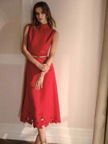 MOTF PREMIUM 粗花呢刺绣连衣裙