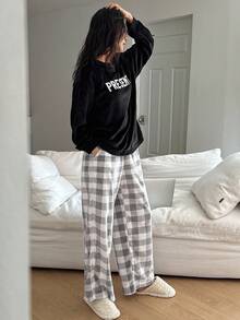 DAZY Conjunto de pijama de franela con bordado de letras y pantalones a cuadros esponjosos para mujer, ropa de otoño e invierno, conjunto acogedor - Negro - Ver 5