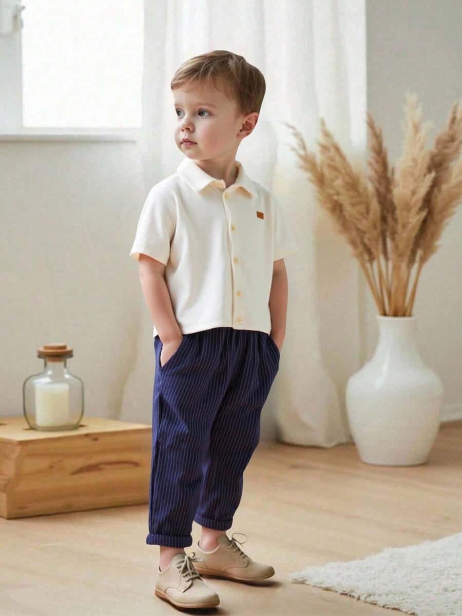 SHEIN Vintaside Kids 4-7 岁男童春秋衬衫套装,米色和棕色领扣长袖开衫上衣和条纹裤套装,返校校服,四季皆宜 - 藏蓝色 - 查看 1