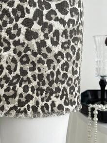 Elamini Women's Street Style Leopard Print Raw Edge Washed Denim Mini Skirt