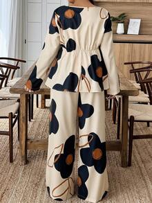 Weeklong Plus Size Women Floral Print Ruffle Hem Square Neck Shirt And Pants Set - Multicolor - View 2