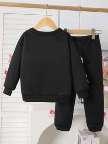 Elladie kids 年轻女孩 2 件套休闲时尚运动衫和裤子套装，粉色丝带和蝴蝶结装饰，长袖圆领套头衫搭配松紧腰慢跑裤，适合上学，秋冬 - 黑色 - 查看 2