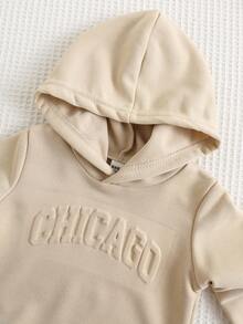 SHEIN 2 件婴儿男童/女童秋冬连帽压花卫衣帽衫搭配浅蓝色牛仔阔腿裤，中性婴儿服装，婴儿冬装 - 彩色 - 查看 8