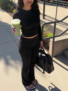 INAWLY 女式纯色圆领长袖 T 恤和喇叭裤休闲两件套 - 黑色 - 查看 2