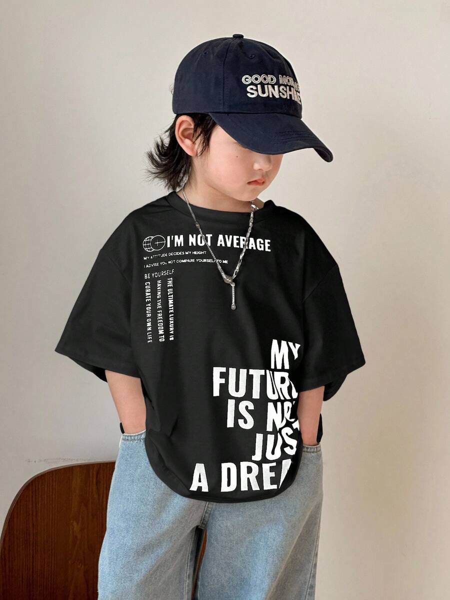 SHEIN Young Boys' Casual Korean Style Letter & Graphic Print Crew Neck Short Sleeve Knit White T-Shirt, Suitable For Commuting, School, Daily Casual, Vacation, Sports, Spring, Summer, Autumn, Winter Seasons