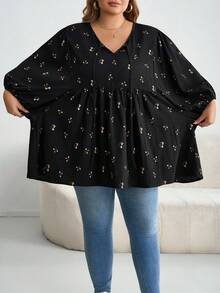 SHEIN CURVE+ 大码女式碎花抽绳领灯笼袖宽松休闲 T 恤 - 黑與白 - 查看 3