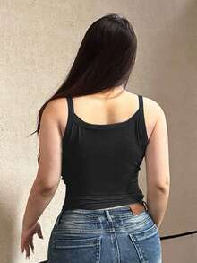 Dazy Plus 纯色半纽扣领合身弹力黑色短款吊带背心 - 黑色 - 查看 2