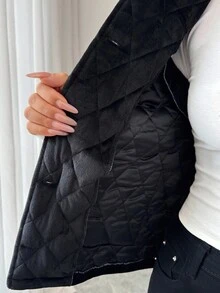 SHEIN Elenzya 女士天鹅绒绗缝无袖背心夹克，优雅适合日常通勤、商务、法式浪漫约会、派对、圣诞节、秋冬，黑色和米色拼色衬垫背心 - 彩色 - 查看 8