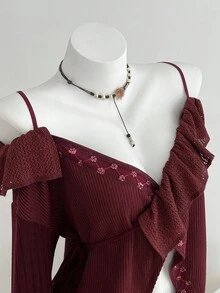 SHEIN Unity Weinrote Bluse mit Blumen-Spitze, Bindeband, Carmen-Ausschnitt und weiten Ärmeln für Damen