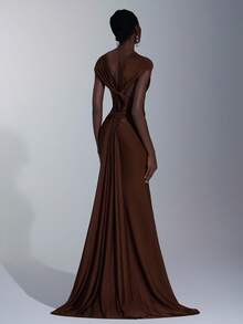 Elitara 优雅奢华深棕色弹力针织褶饰露背荷叶边伴娘礼服 - 棕色 - 查看 5