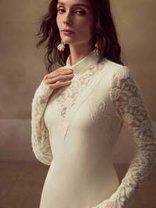 MOTF PREMIUM 女士撞色蕾丝针织修身优雅长裙 - 淡黃色 - 查看 4